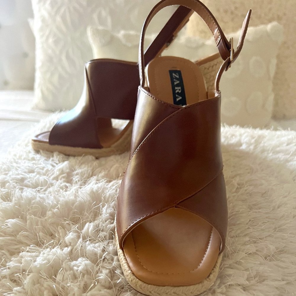 Zara Brown Platform Sandals - Picture 1 of 5